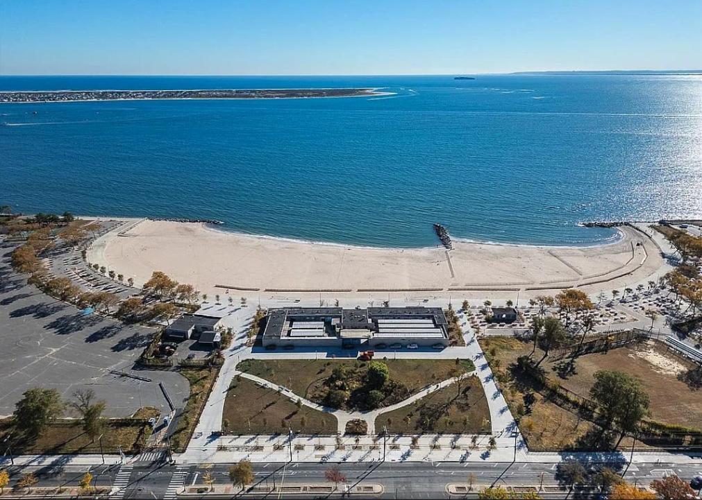 2 Bedroom Cozy Gem Manhattan Beach New York Exteriör bild
